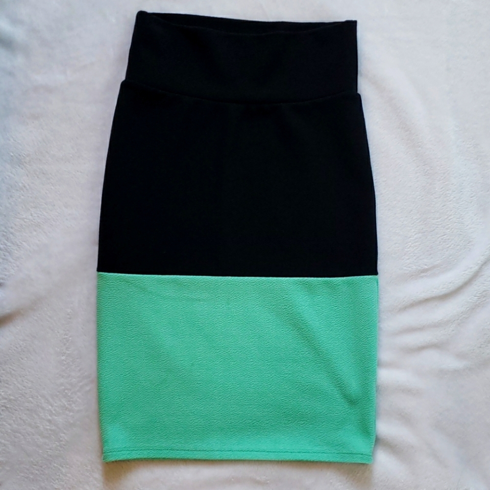 Lularoe XS Cassie black and mint
